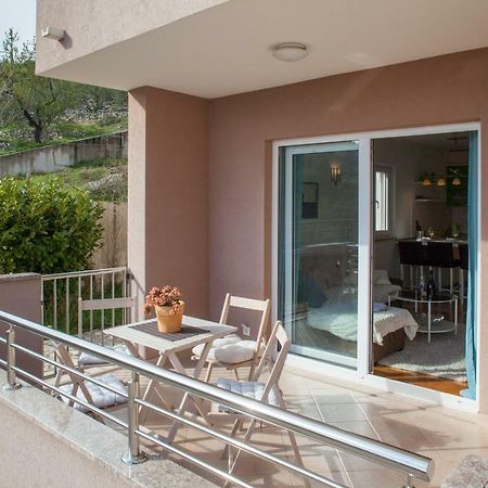 Relax Makarska Apartment Exterior photo